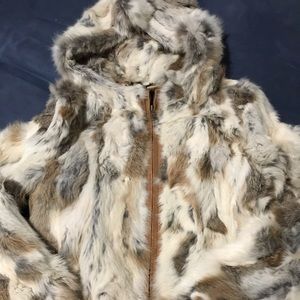 GUESS RABBIT FUR WITH LEATHER TRIMMINGS.